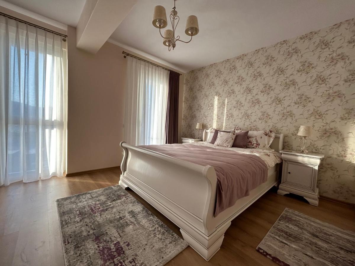 Apartament Rose Gura Humorului Exterior photo